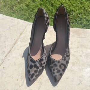 Halogen Beautiful Neutral Leopard Print Calf Hair Approximate 4.25” Heels Size 9